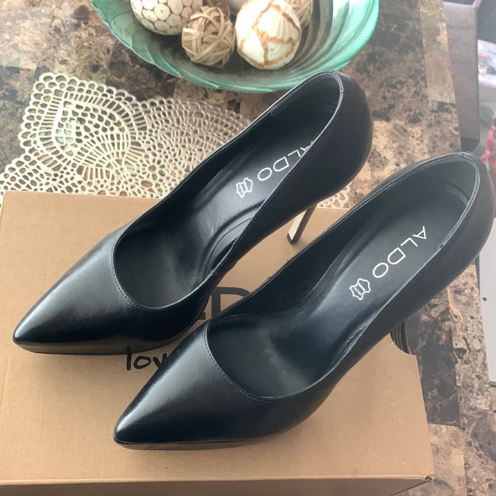 Aldo Black Pumps Size 9